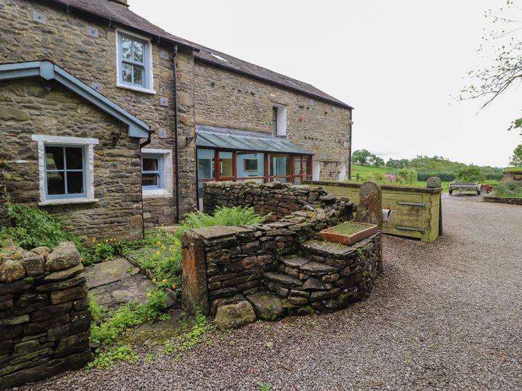 Beckside Hall, listing photograph 2