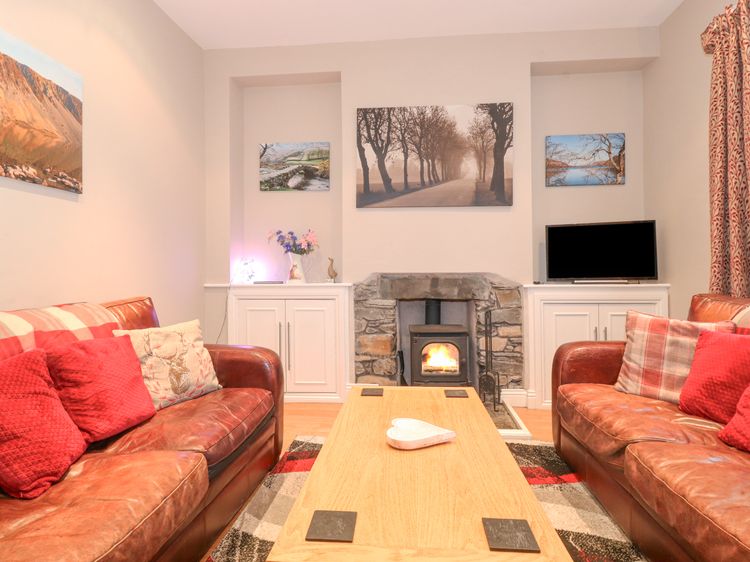 Myrtle Cottage, listing photograph 3