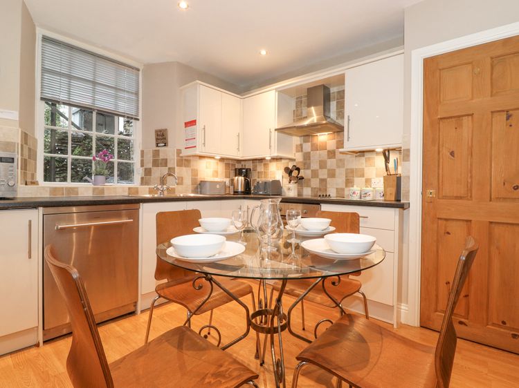 Myrtle Cottage, listing photograph 6