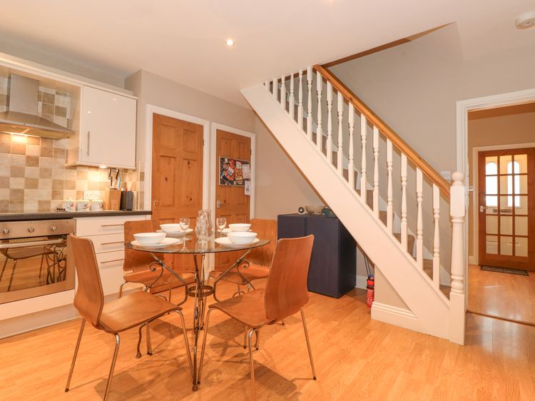 Myrtle Cottage, listing photograph 7