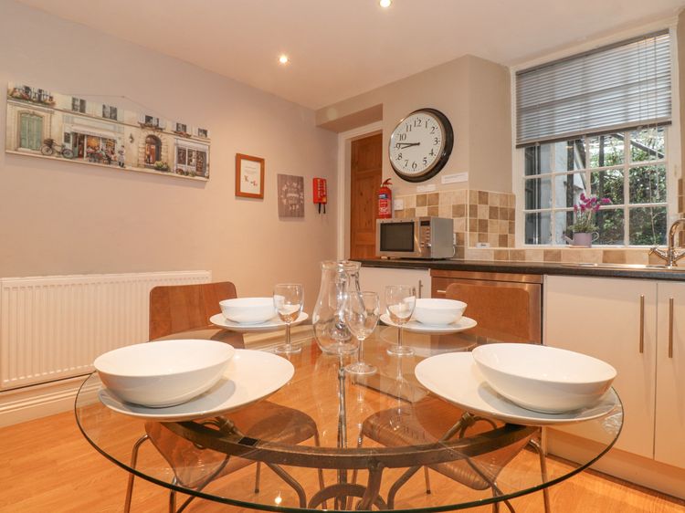 Myrtle Cottage, listing photograph 9