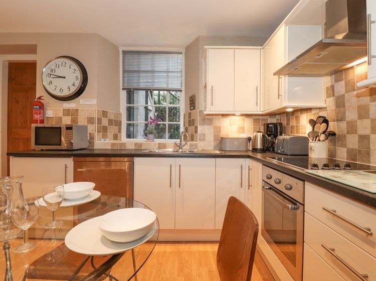 Myrtle Cottage, listing photograph 11