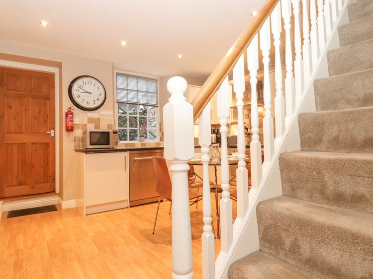Myrtle Cottage, listing photograph 12