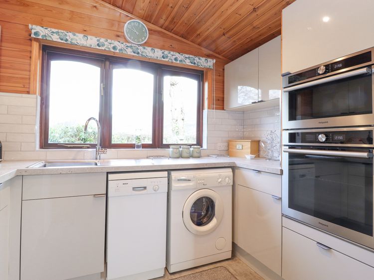 Hayeswater Lodge, listing photograph 11