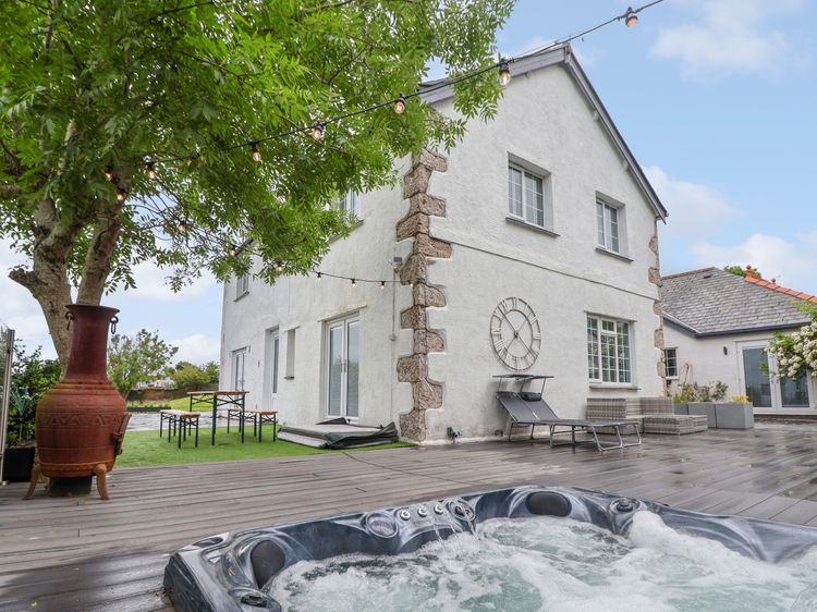 The Manor House Skerry Vore, listing photograph 2