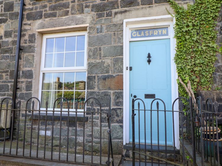 Glasfryn, listing photograph 2