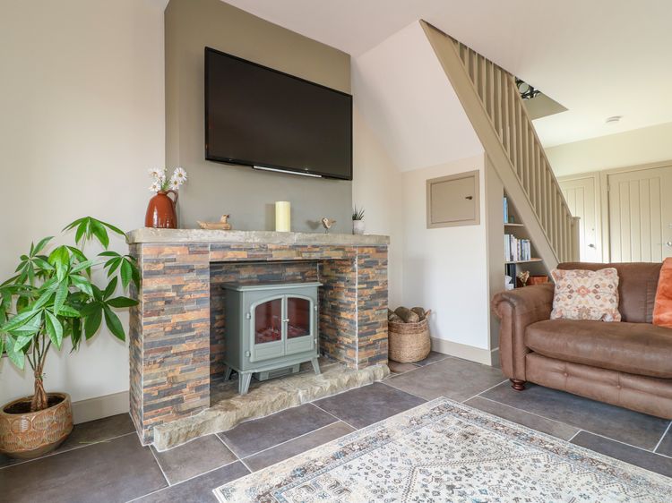 Cherry Tree Cottage, listing photograph 7