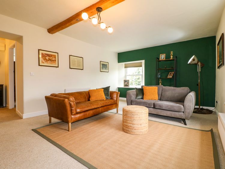 Apartment at The Old Dog, Thorpe, listing photograph 5