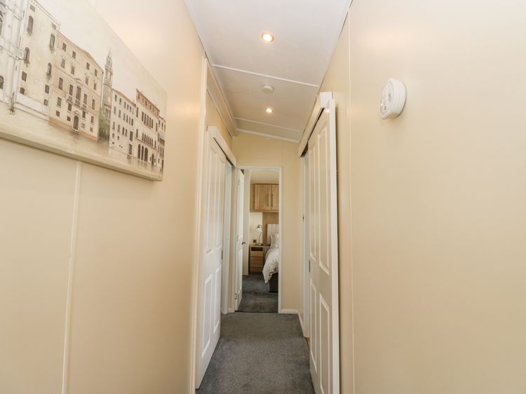 Plot 32, listing photograph 12