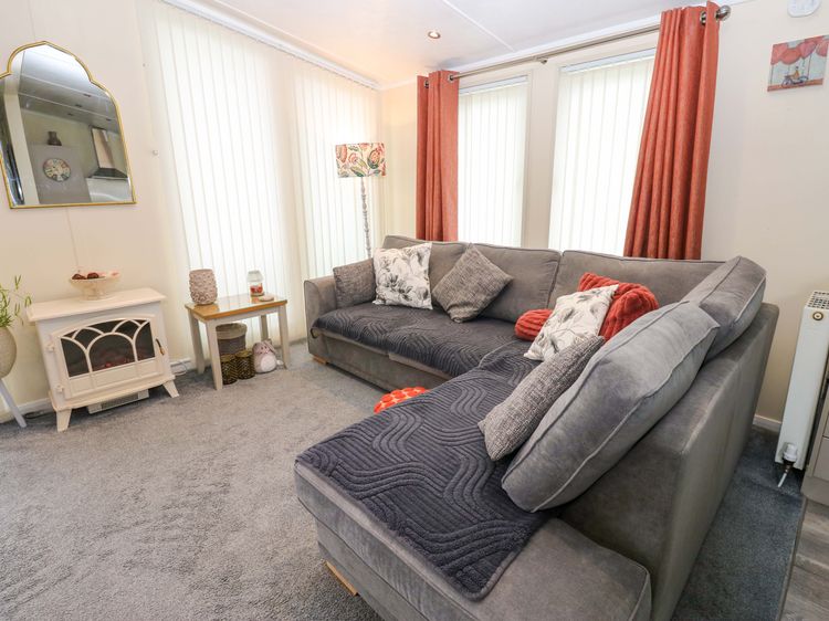 Plot 32, listing photograph 7