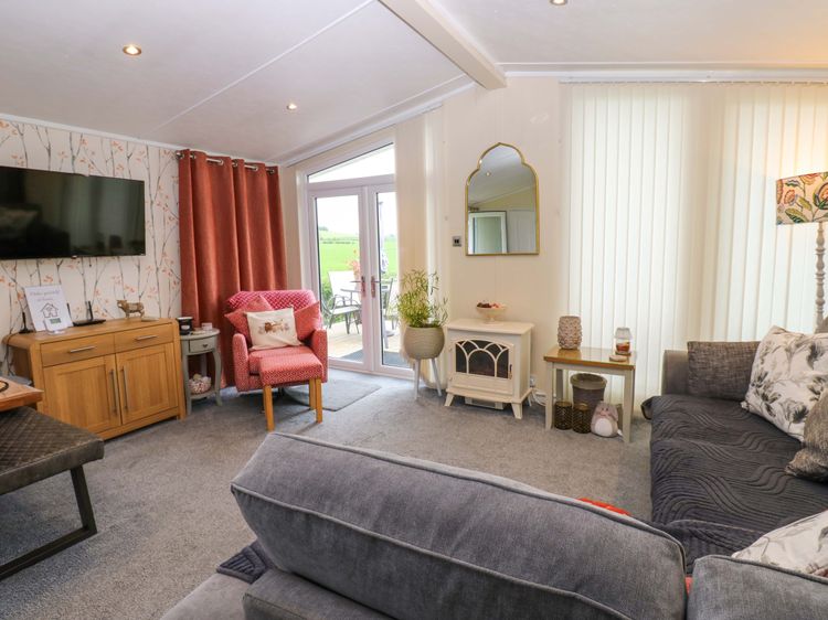 Plot 32, listing photograph 9