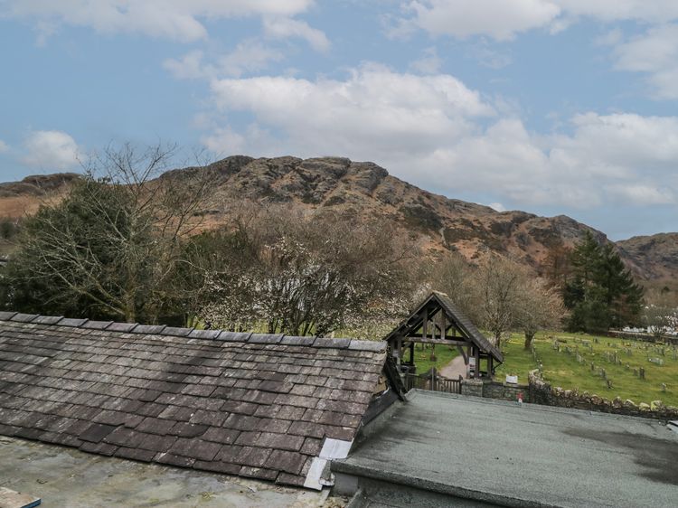Yewdale View Apartment, listing photograph 2