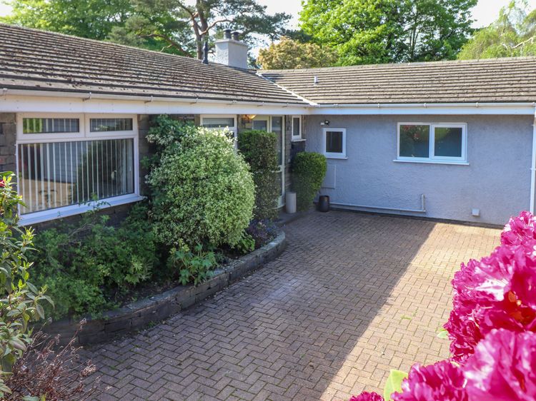 Sweden Bridge Cottage, listing photograph 2