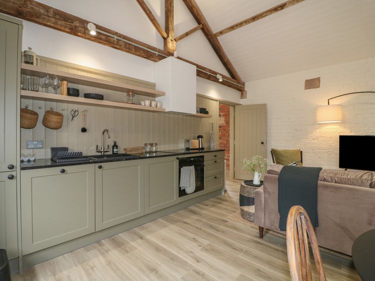 Alder Cottage - Fold Yards, listing photograph 8