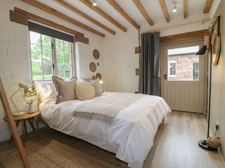 Holly Cottage - Fold Yards, listing photograph 8