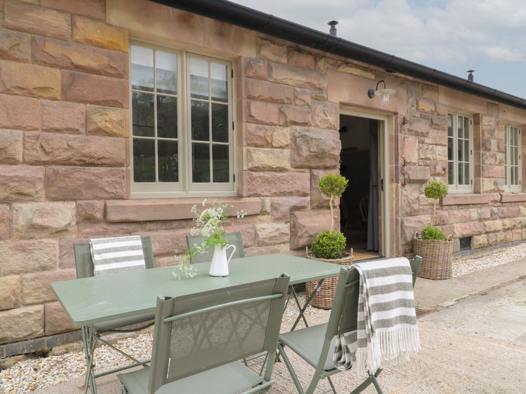 Oak Cottage - Fold Yards