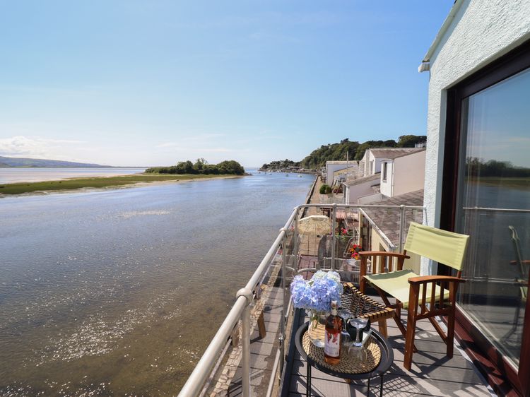 Estuary Escape, listing photograph 3