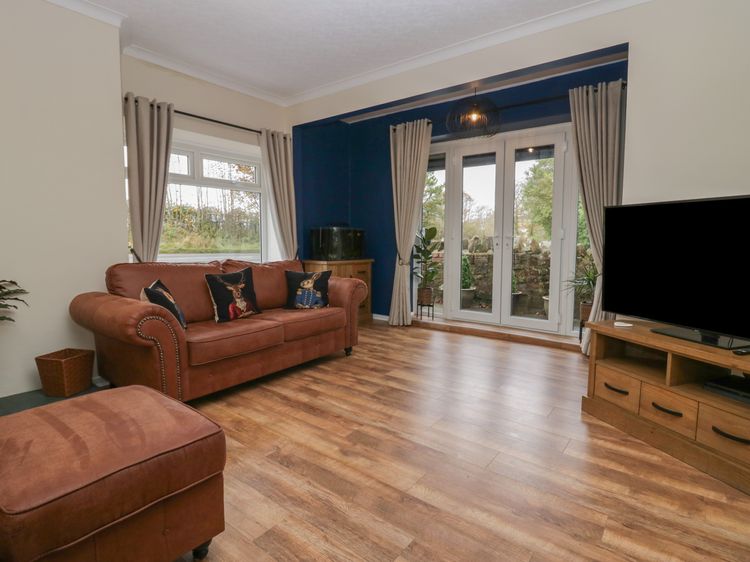 Benstead Cottage, listing photograph 3