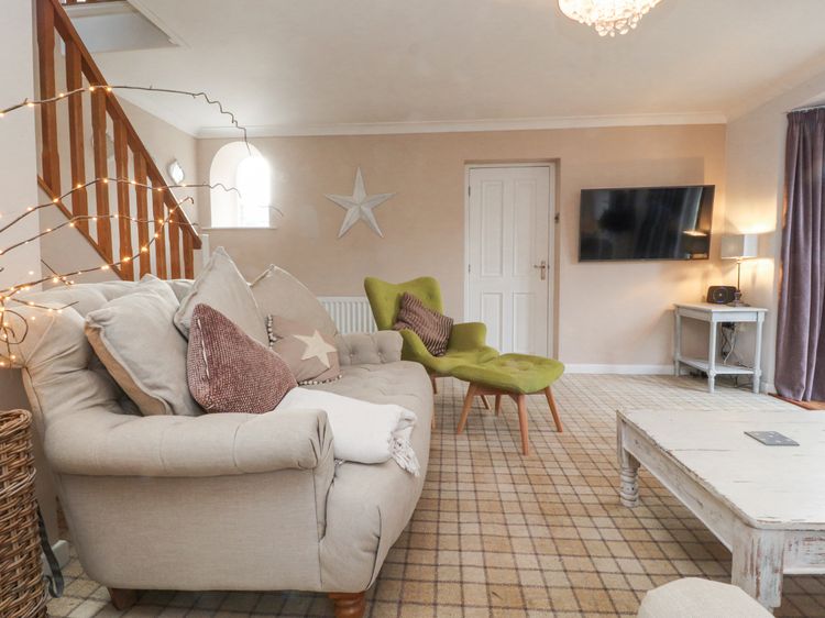 Chapel Croft, listing photograph 9