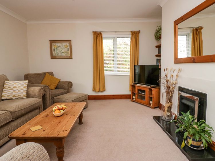 Lyndhurst, listing photograph 4