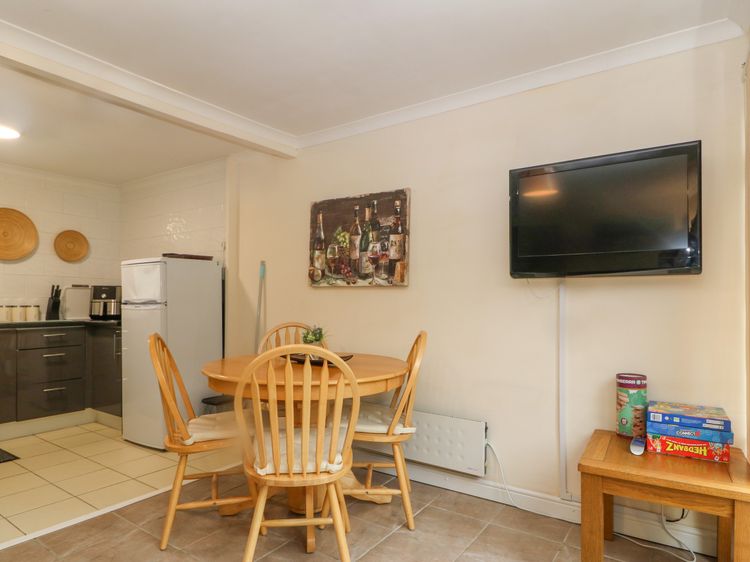 245 Riverside Lodge, listing photograph 4