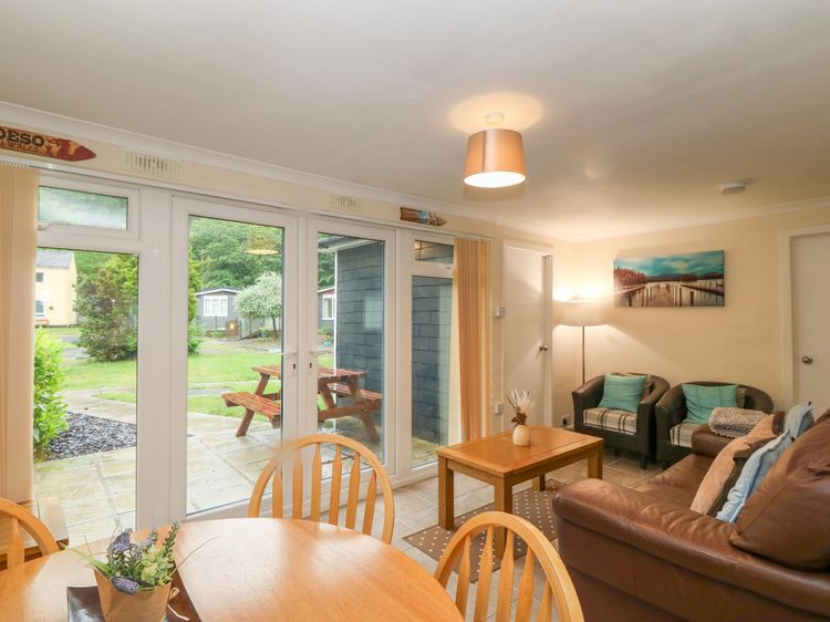 245 Riverside Lodge, listing photograph 5