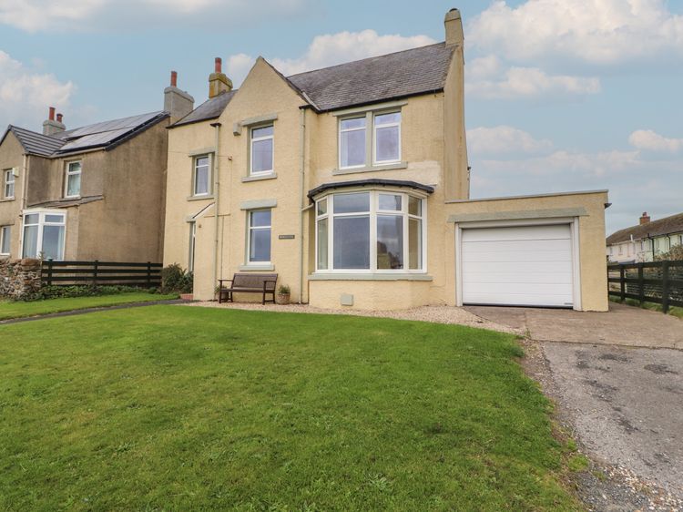 Burnbank, listing photograph 2