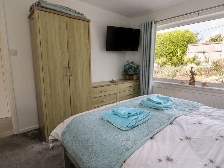 Benllech Bay Cottage, listing photograph 9