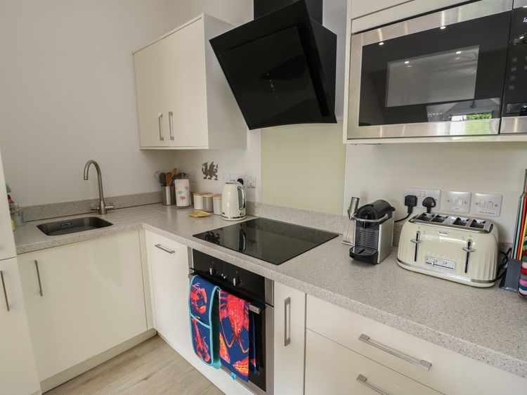 Sandy Bay Retreat, listing photograph 11