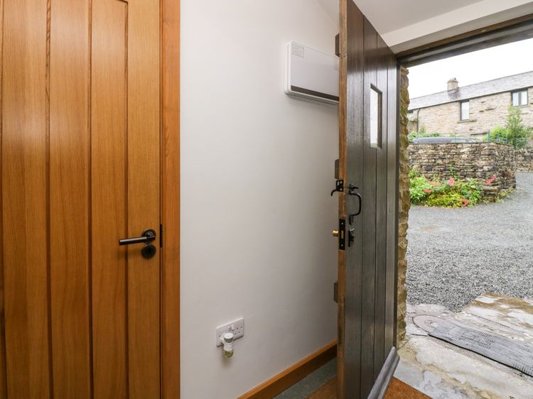 Low Fold Cottage, listing photograph 4