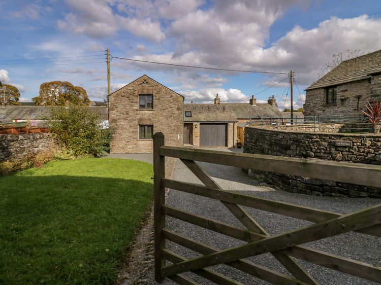 Low Fold Cottage, listing photograph 2