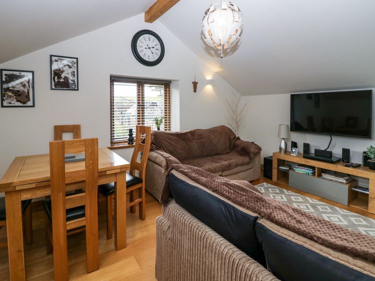 Low Fold Cottage, listing photograph 5