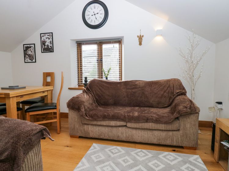 Low Fold Cottage, listing photograph 7