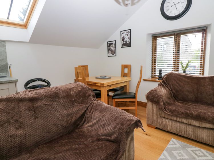 Low Fold Cottage, listing photograph 9