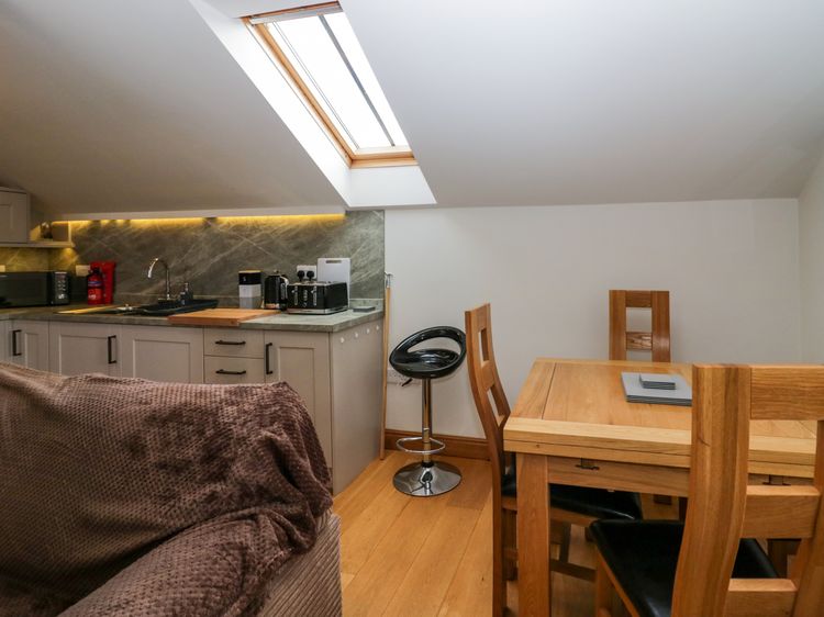 Low Fold Cottage, listing photograph 11