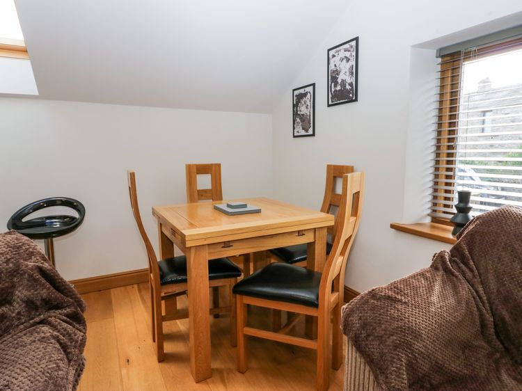 Low Fold Cottage, listing photograph 12