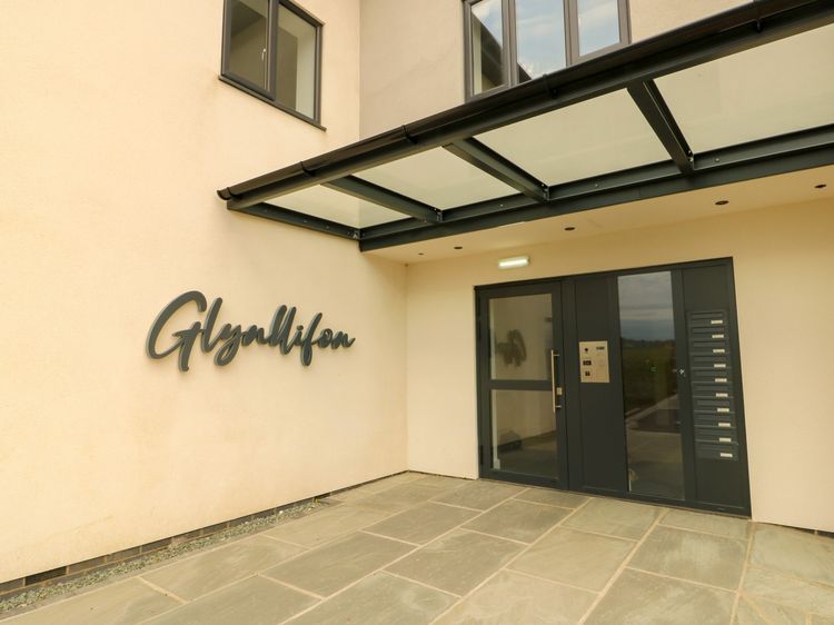 Glynllifon 3, listing photograph 2