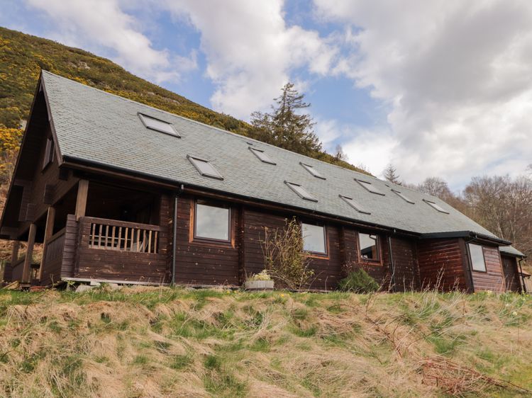 The Lodge, listing photograph 5