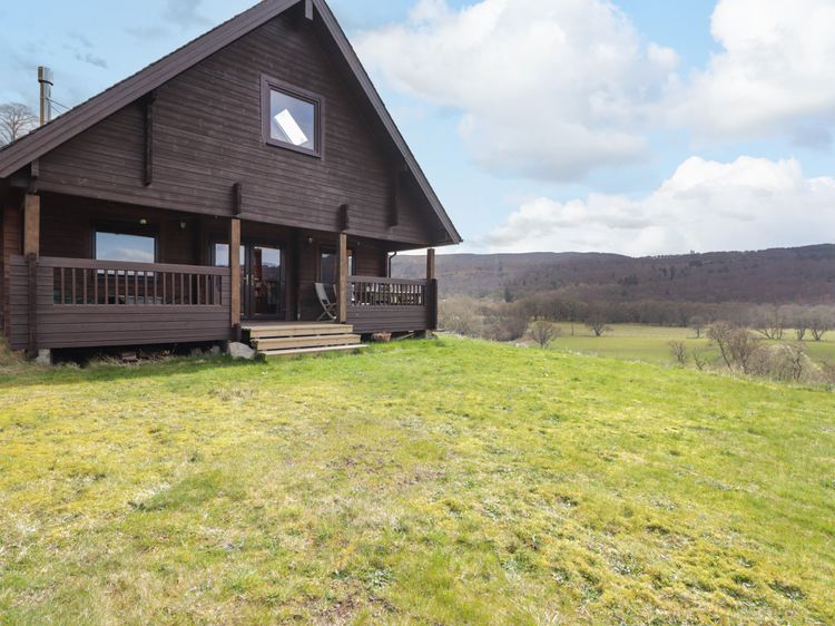 The Lodge, listing photograph 3