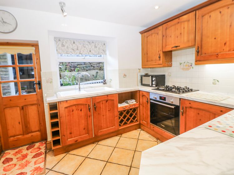 Brook Cottage, listing photograph 8