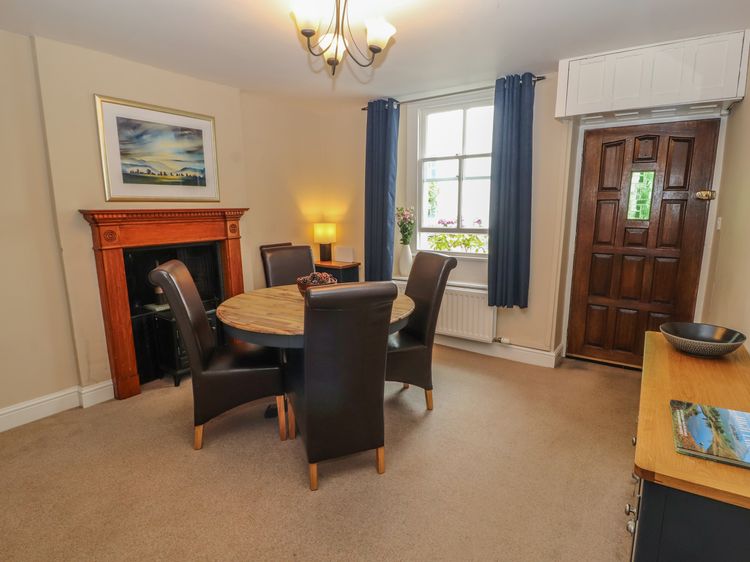 Lillibet Cottage, listing photograph 4