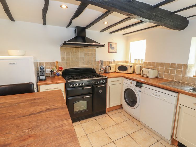 Lillibet Cottage, listing photograph 9