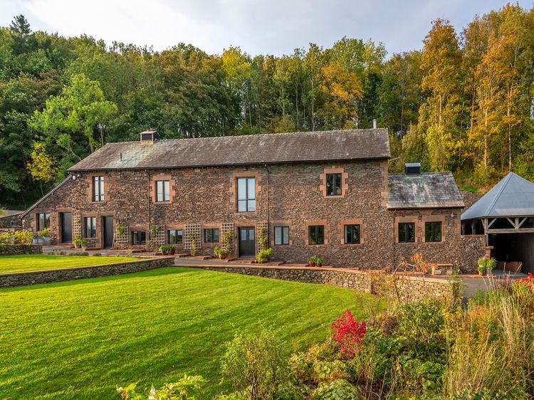 Bank Barn, Wreay