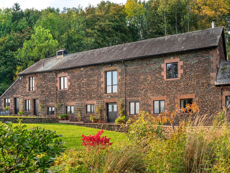 Bank Barn, Wreay, listing photograph 2