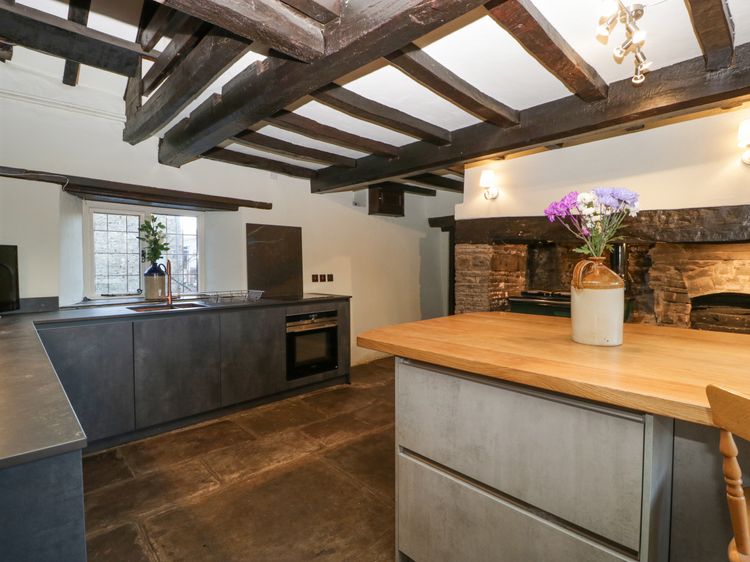 White Haywood Farmhouse, listing photograph 10