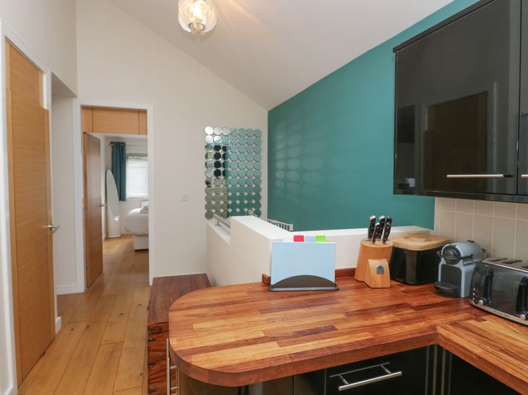 12 Blue Hill Park, listing photograph 10