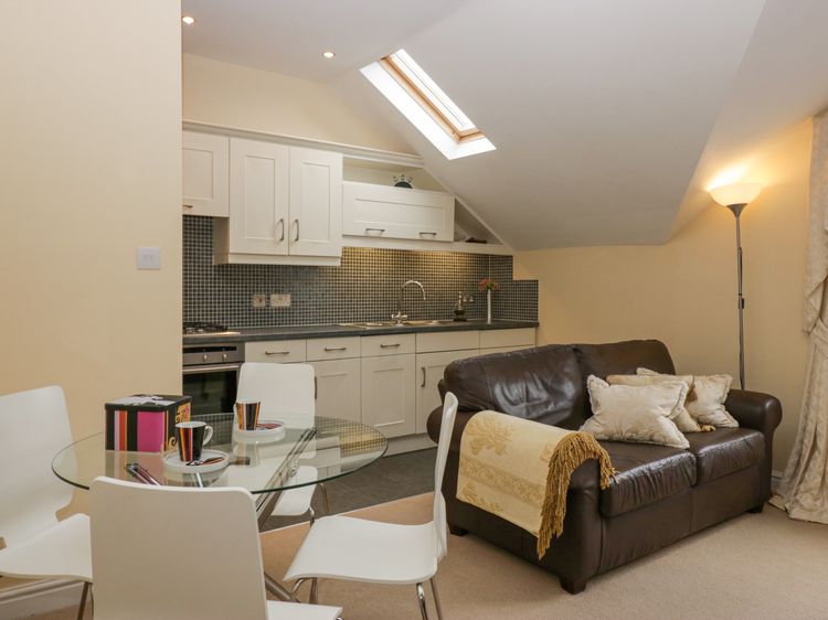 Ramblers Lodge, listing photograph 3