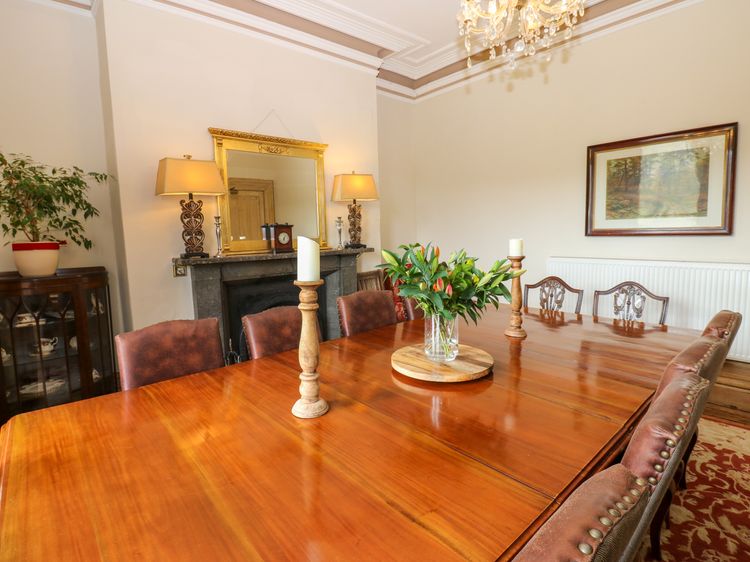 Hazel Brow House, listing photograph 10
