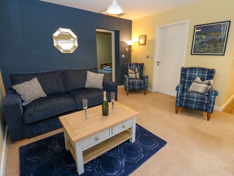 The Nest, listing photograph 3