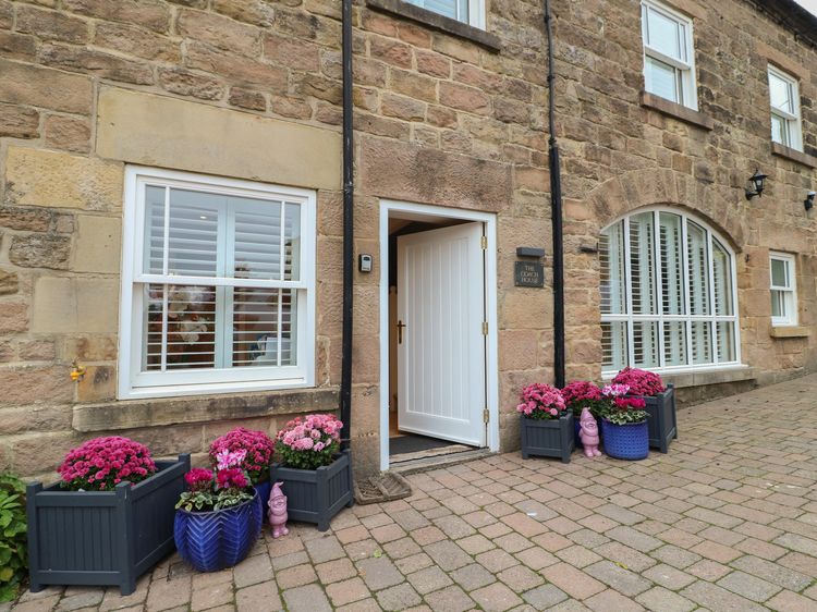 The Coach House, listing photograph 2